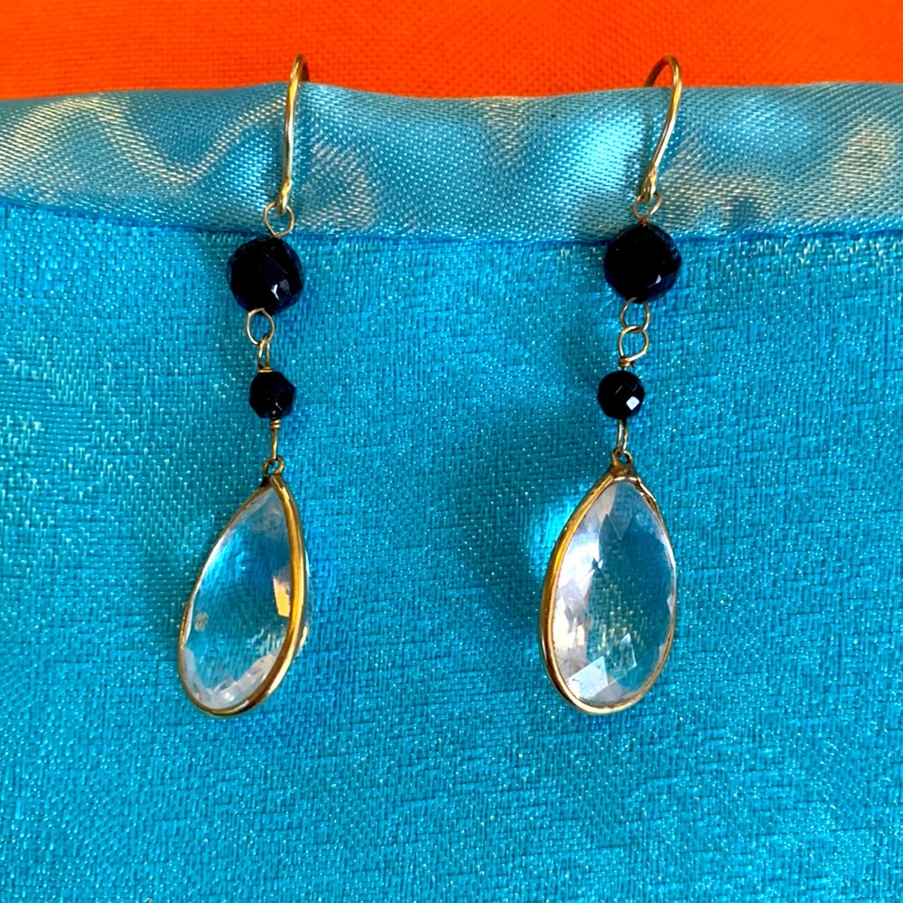 Beautiful black stone and crystal earrings.